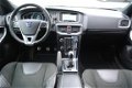 Volvo V40 - 2.0 D2 R-Design 2E EIG. DEALER OND. NAVI - 1 - Thumbnail