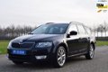 Skoda Octavia Combi - 1.6 TDI Greentech JOY Business Automaat, Navi, Clima, Cruise, PDC - 1 - Thumbnail