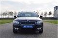 Skoda Octavia Combi - 1.6 TDI Greentech JOY Business Automaat, Navi, Clima, Cruise, PDC - 1 - Thumbnail