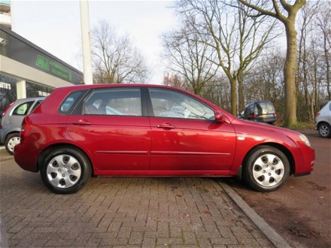 Kia Cerato - 1.6-16V LX 2e Eigenaar/Nieuwe Apk/Airco/Elec Ramen - 1