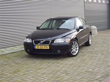 Volvo S60 - 2.4 D5 Drivers Edition AUTOMAAT Euro 4 - 1