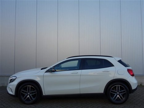 Mercedes-Benz GLA-Klasse - 180 CDI AUT7 Night Ed. Xen/Led Elek-trekh Leer/stof Nav Ambition - 1