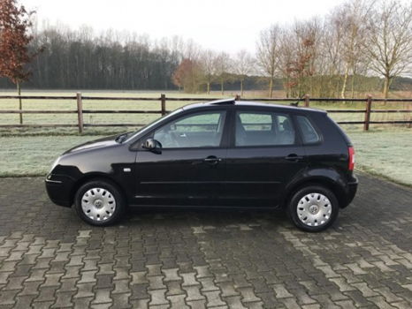 Volkswagen Polo - 1.4-16V Comfortline * Navi * Airco * Dakje * Apk 12-2020 - 1