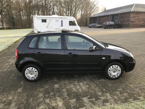 Volkswagen Polo - 1.4-16V Comfortline * Navi * Airco * Dakje * Apk 12-2020 - 1