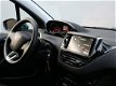 Peugeot 208 - 1.2 82 pk Style Pack Navigatie | Clima | Parkeersensoren - 1 - Thumbnail