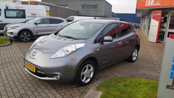 Nissan LEAF - LEAF 30 KWH Acenta Comfort pack solar spoiler - 1