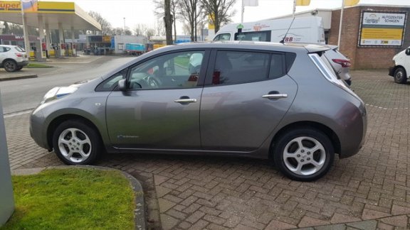 Nissan LEAF - LEAF 30 KWH Acenta Comfort pack solar spoiler - 1