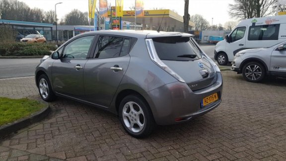 Nissan LEAF - LEAF 30 KWH Acenta Comfort pack solar spoiler - 1