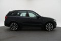 BMW X5 - xDrive30d High Exe M-Sport/Led/Carbon/Trekhaak(elk)Navigatie/NAP/Nederlandse auto Complete - 1 - Thumbnail