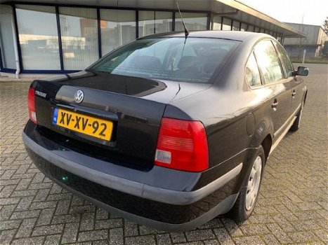 Volkswagen Passat - 1.8-5V Nieuwe APK, Airco, Elektrische Ramen.NAP - 1