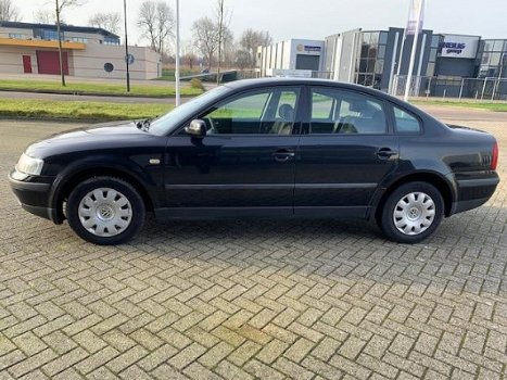 Volkswagen Passat - 1.8-5V Nieuwe APK, Airco, Elektrische Ramen.NAP - 1