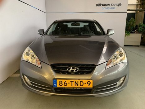 Hyundai Genesis - 3.8 V6 - 1