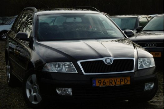 Skoda Octavia Combi - 1.9 TDI Ambiente M.2006 ZWART NAP/AIRCO - 1