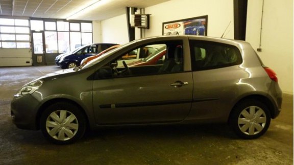 Renault Clio - 1.2 Expression - 1