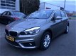 BMW 2-serie Active Tourer - 220d xDrive Essential AWD Automaat - 1 - Thumbnail