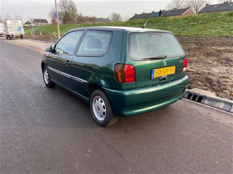 Volkswagen Polo - 1.6 APK 11-03-2020 Zeer lage km stand met NAP - 1