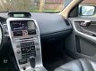 Volvo XC60 - 2.4 D5 AWD 185 pk AUTOM. Momentum TREKHAAK I NAVI + CAMERA I VOL LEER - 1 - Thumbnail