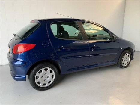 Peugeot 206 - 1.4 Air-line 2 Airco radio/cd 5-deurs - 1