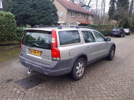 Volvo V70 Cross Country - 2.4 T Comfort Line 4X4 BJ 2001 - 1