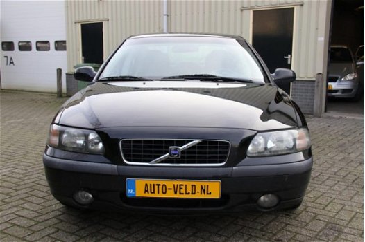 Volvo S60 - 2.3 T-5 250 PK / Automaat / Youngtimer / Navigatie - 1