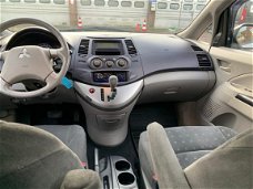 Mitsubishi Grandis - 2.4 INTENSE