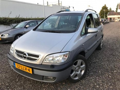 Opel Zafira - 2.2i-16V Comfort - 1