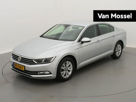 Volkswagen Passat - 1.6 TDI 120pk Connected Series | NAVI | ECC | PDC | AGR | TREKHAAK - 1