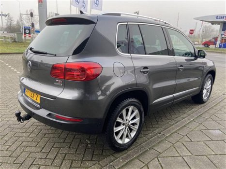 Volkswagen Tiguan - 1.4 TSI Sport&Style 4Motion - 1