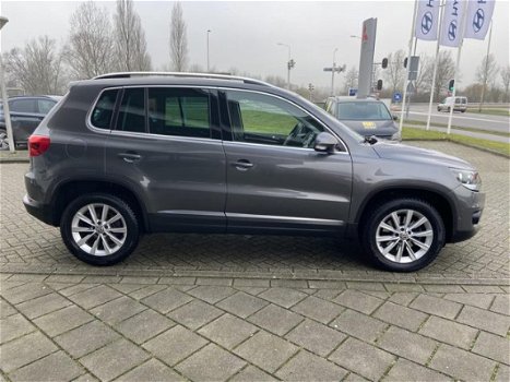 Volkswagen Tiguan - 1.4 TSI Sport&Style 4Motion - 1