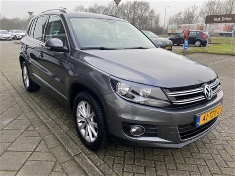 Volkswagen Tiguan - 1.4 TSI Sport&Style 4Motion - 1