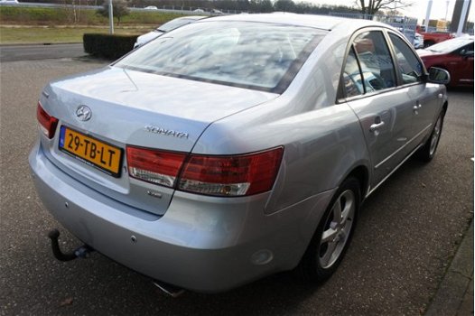 Hyundai Sonata - 3.3 V6 Style - 1