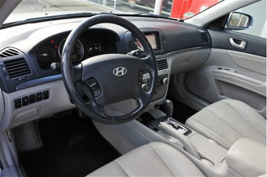 Hyundai Sonata - 3.3 V6 Style - 1