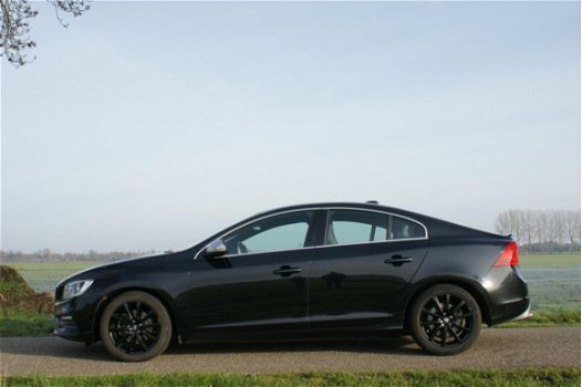 Volvo S60 - 1.6 D2 R-Design automaat - 1