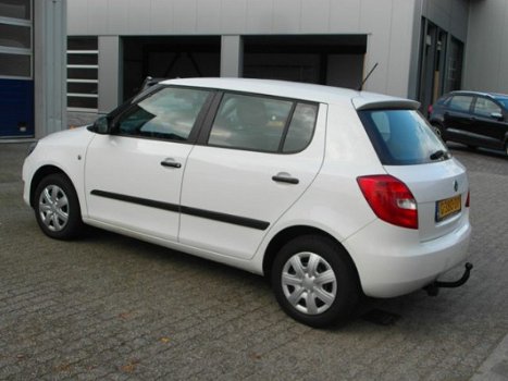 Skoda Fabia - 1.2 Active - Airco - Trekhaak - 1