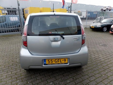 Daihatsu Sirion 2 - 1.0-12V Premium - 1