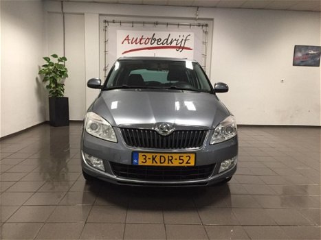 Skoda Fabia - 1.2 TSI Fresh * 1e Eig / Dealer onderhouden / Airco Ecc / Trekhaak - 1