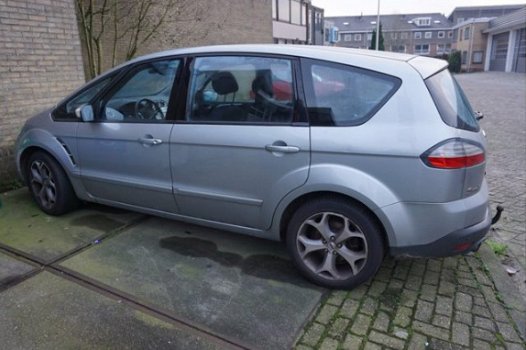 Ford S-Max - 2.5 turbo 7 persoon distributieriem gebroken - 1