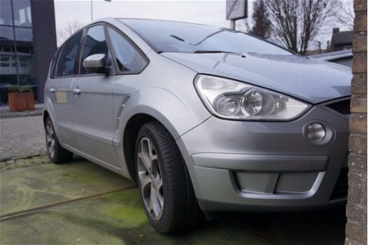 Ford S-Max - 2.5 turbo 7 persoon distributieriem gebroken - 1