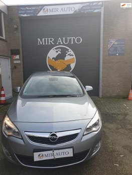 Opel Astra - 1.4 Turbo Cosmo - 1