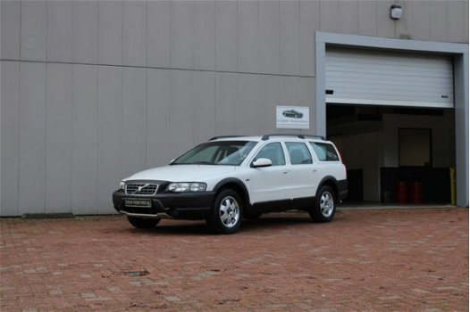 Volvo XC70 - 2.4 T AWD YOUNGTIMER - 1