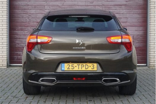 Citroën DS5 - 1.6 THP Sport Chic 200 PK, Xenon, Panoramadak, Achteruitrijcamera, Cruise control, Nav - 1