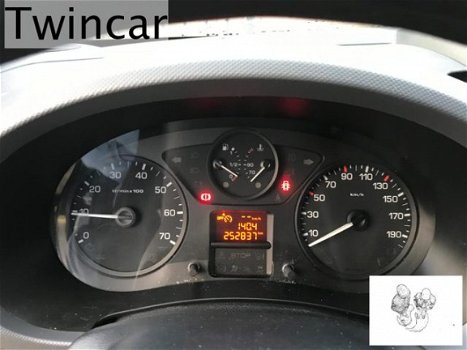 Citroën Berlingo - 1.6 HDI 500 CLUB AIRCO 3-ZITS LED TRHAAK - 1