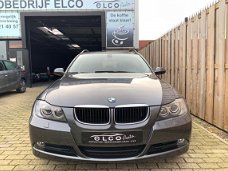 BMW 3-serie Touring - 320i 150pk High Executive