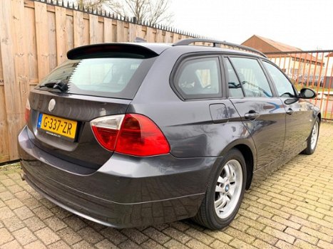 BMW 3-serie Touring - 320i 150pk High Executive - 1