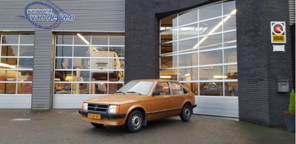 Opel Kadett - 1.2N Luxus 1E EIGENAAR, 82000KM, Unieke kans voor de liefhebbers - 1