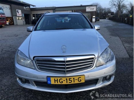 Mercedes-Benz C-klasse - 220 cdi 170pk aut. elegance - navi - cruise - 18 inch amg - trekh. - 4x goe - 1