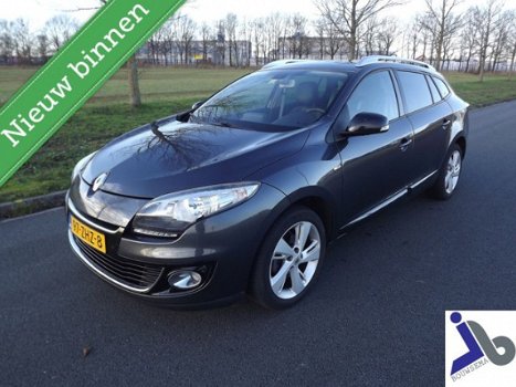 Renault Mégane Estate - Bose Navi, PDC, Achteruitrijcamera, Trekhaak - 1