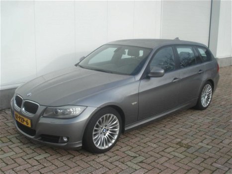 BMW 3-serie Touring - 320d Efficient Dynamics Edition Luxury Line - 1