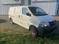 Toyota HiAce - 2.5 D-4D LWB Comfort 4WD