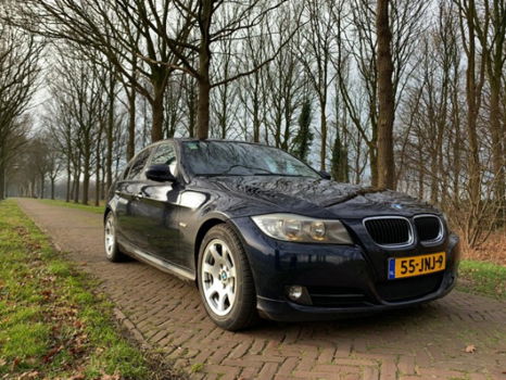 BMW 3-serie - 318i Business Line Nieuw Model - 1